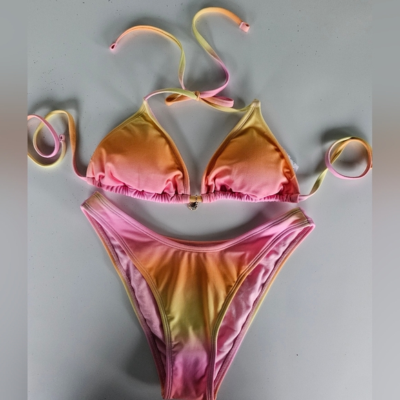 Wild Fable Bikini with Shell Charm - Picture 1 of 9